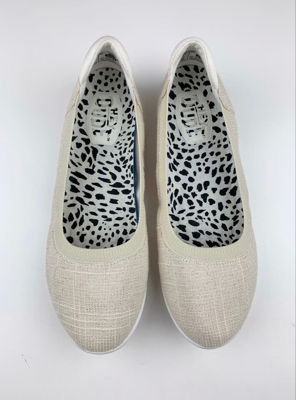 Hey Dude Savannah Slip On Classic Flats Casual Sneakers Cream Gold Women's 9